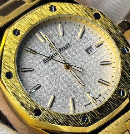 AP Gold White